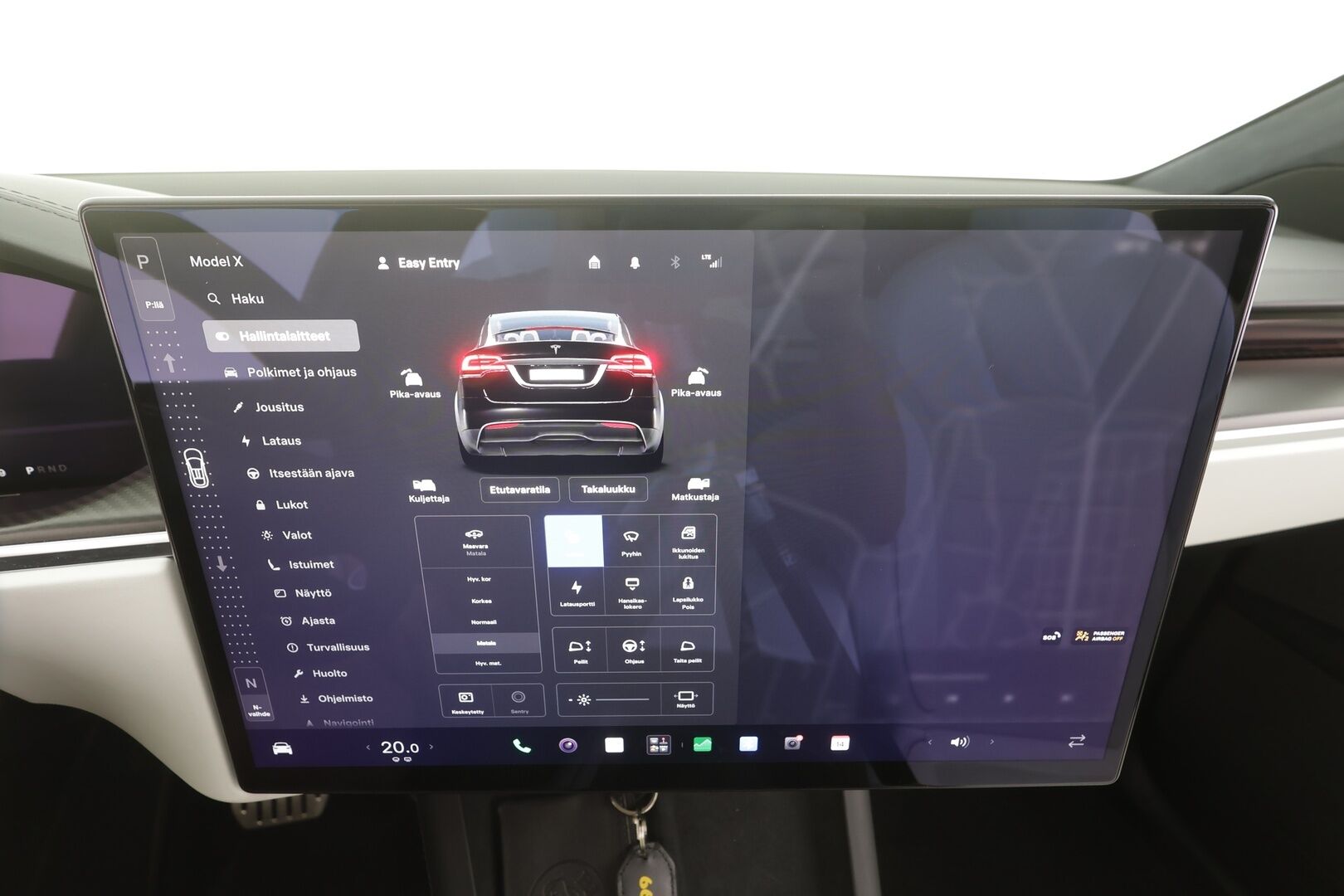 Tesla Model X 2023 Plaid - | 6-paikkainen | ILP | EAP | Koukku | ACC | Takanäyttö | Vaaleat sähkönahat | Premium audio | Muistipenkki | P.kamera ja tutkat | 