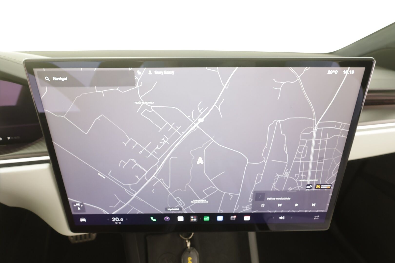 Tesla Model X 2023 Plaid - | 6-paikkainen | ILP | EAP | Koukku | ACC | Takanäyttö | Vaaleat sähkönahat | Premium audio | Muistipenkki | P.kamera ja tutkat | 