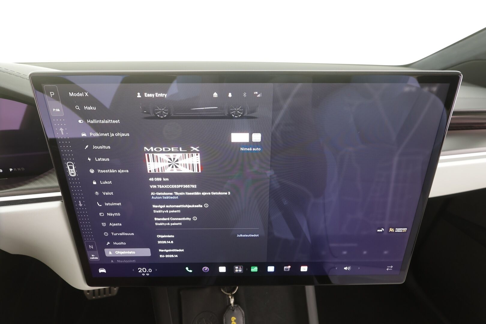 Tesla Model X 2023 Plaid - | 6-paikkainen | ILP | EAP | Koukku | ACC | Takanäyttö | Vaaleat sähkönahat | Premium audio | Muistipenkki | P.kamera ja tutkat | 