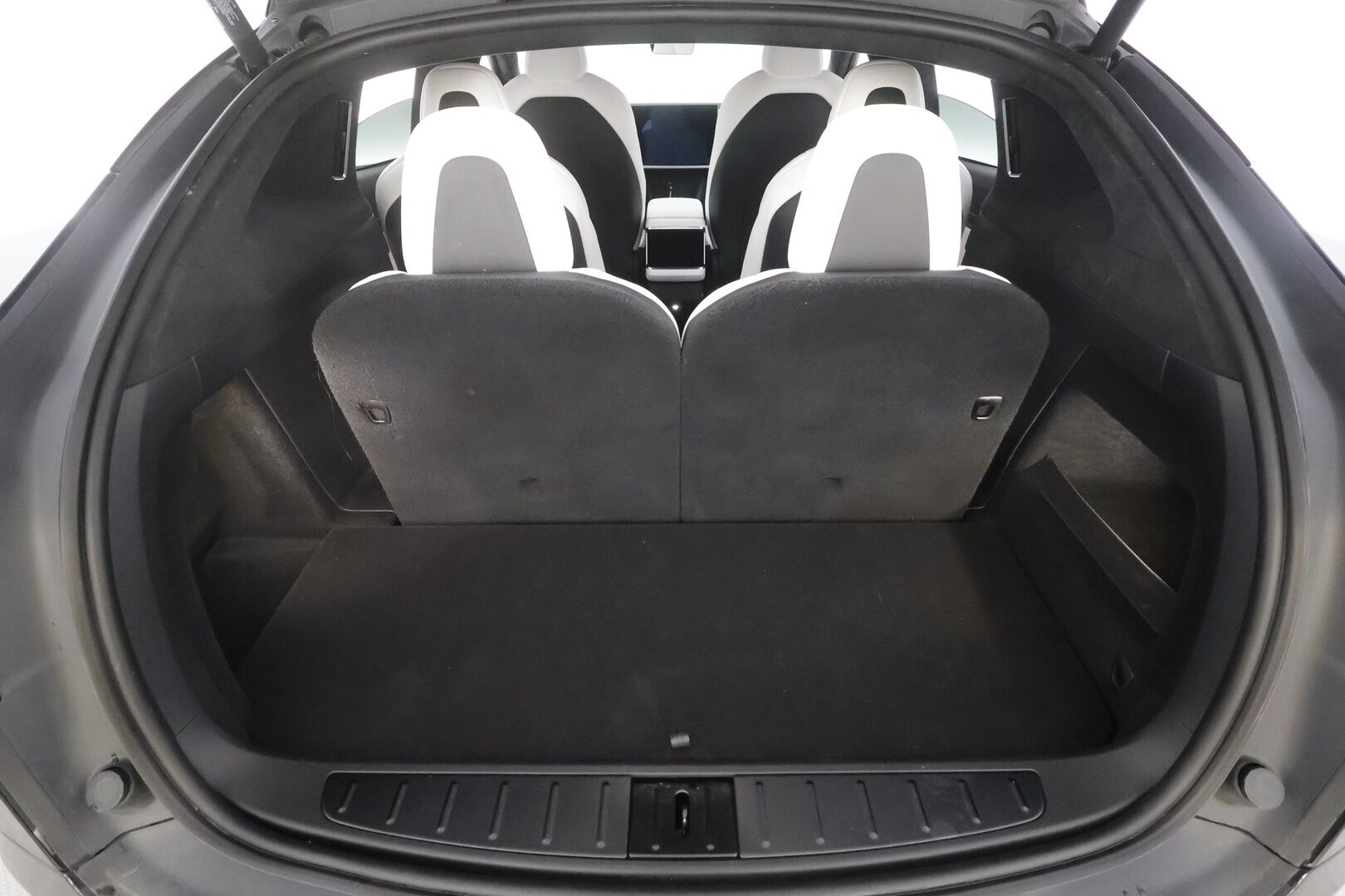 Tesla Model X 2023 Plaid - | 6-paikkainen | ILP | EAP | Koukku | ACC | Takanäyttö | Vaaleat sähkönahat | Premium audio | Muistipenkki | P.kamera ja tutkat | 