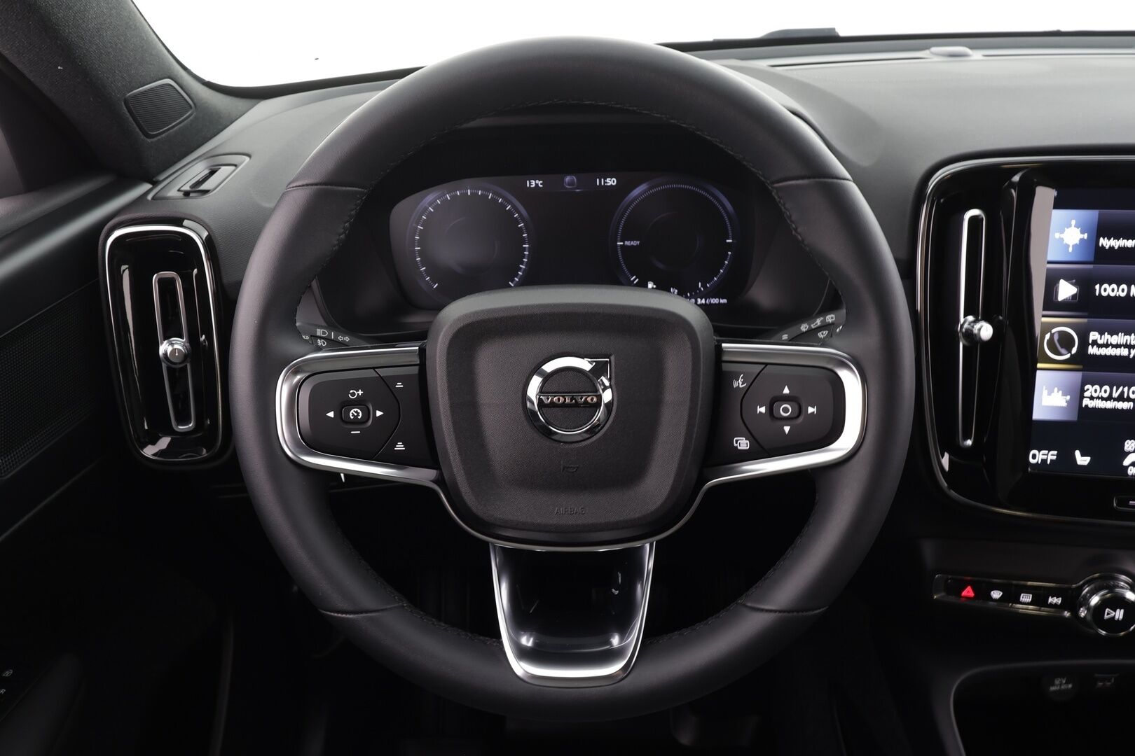 Volvo XC40 2023 T4 TwE Core aut * Vakkari / P.tutka / LED / Navi / Sporttipenkit / KeylessGo * - 1.Om Suomi-auto / Kahdet renkaat aluvanteilla / Merkkihuollettu - HULLU BLACKWEEK KORKOTARJOUS 2,49%