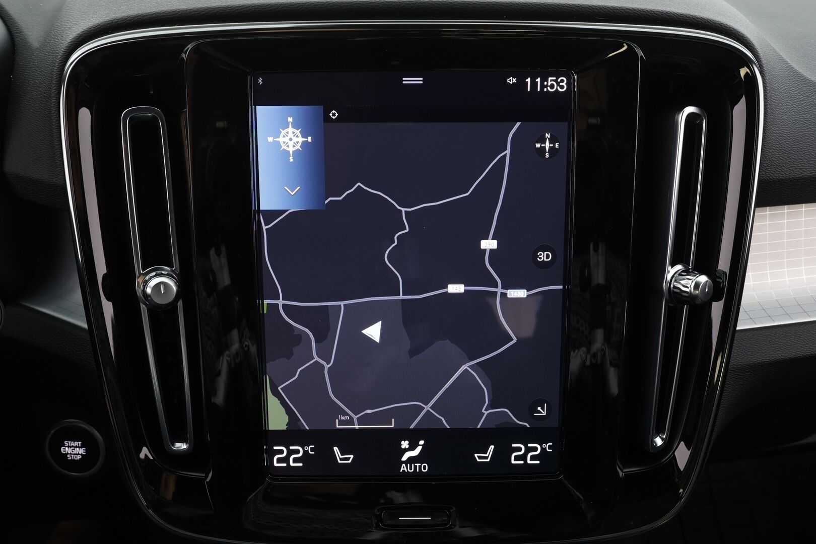 Volvo XC40 2023 T4 TwE Core aut * Vakkari / P.tutka / LED / Navi / Sporttipenkit / KeylessGo * - 1.Om Suomi-auto / Kahdet renkaat aluvanteilla / Merkkihuollettu - HULLU BLACKWEEK KORKOTARJOUS 2,49%