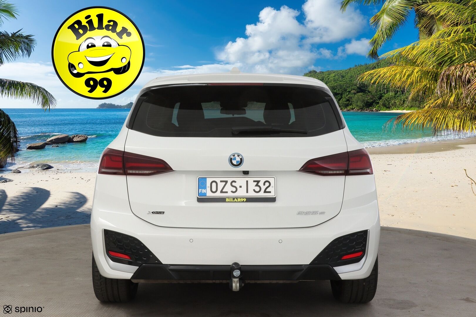 BMW 225 2023 U06 Active Tourer xDrive M Sport Charged Edition **Koukku / LED-valot / P.Kamera / Sporttipenkit / Navi / Kaistavahti** - 3,99 % KORKOTARJOUS TÄHÄN AUTOON 31.8. ASTI! - 1-om Suomi-auto / 2x Latauskaapelit / Kahdet Renkaat