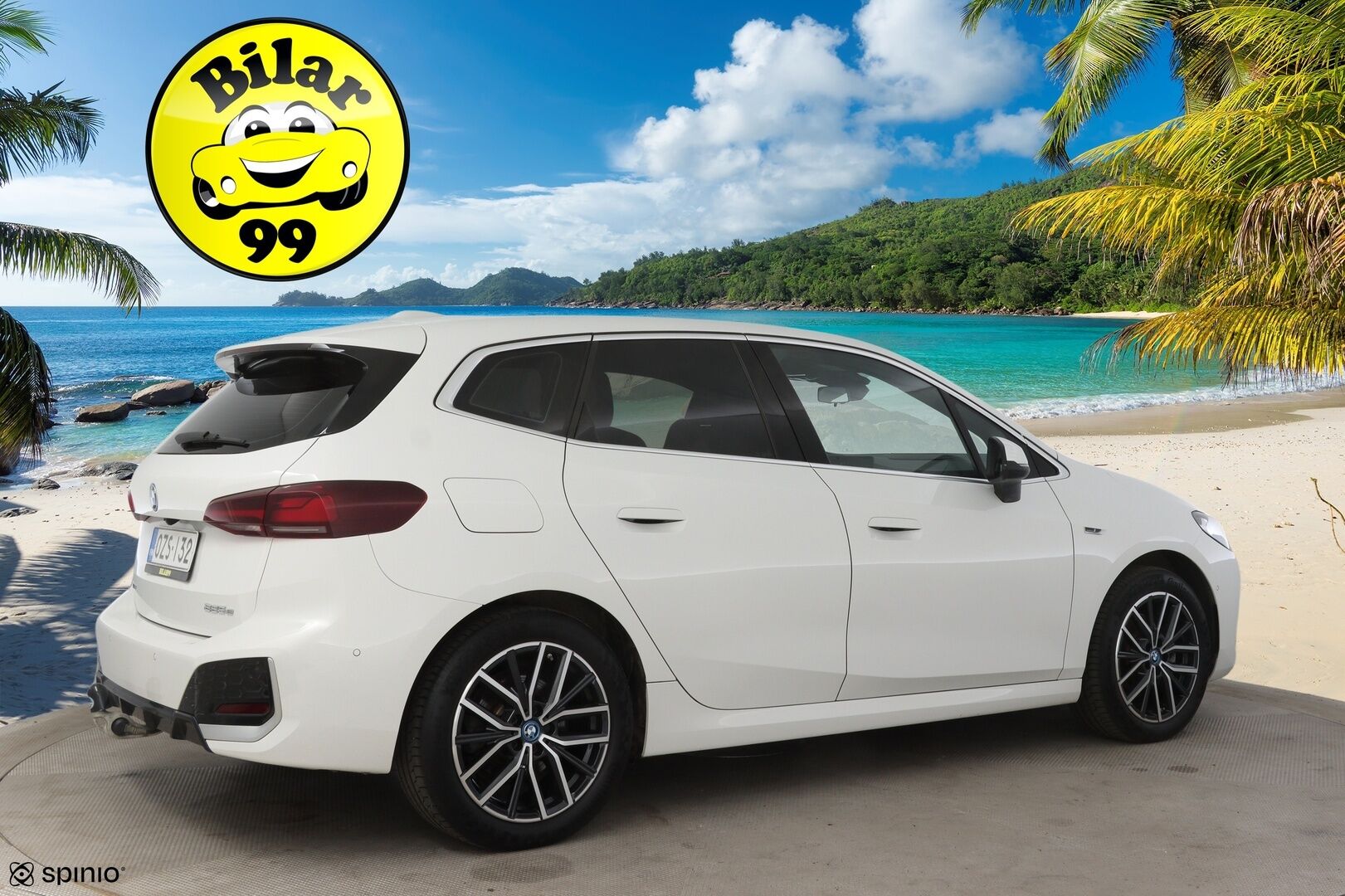 BMW 225 2023 U06 Active Tourer xDrive M Sport Charged Edition **Koukku / LED-valot / P.Kamera / Sporttipenkit / Navi / Kaistavahti** - 3,99 % KORKOTARJOUS TÄHÄN AUTOON 31.8. ASTI! - 1-om Suomi-auto / 2x Latauskaapelit / Kahdet Renkaat