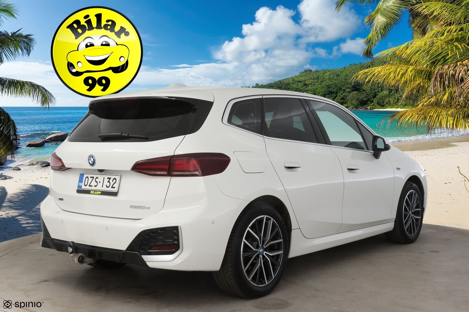 BMW 225 2023 U06 Active Tourer xDrive M Sport Charged Edition **Koukku / LED-valot / P.Kamera / Sporttipenkit / Navi / Kaistavahti** - 3,99 % KORKOTARJOUS TÄHÄN AUTOON 31.8. ASTI! - 1-om Suomi-auto / 2x Latauskaapelit / Kahdet Renkaat