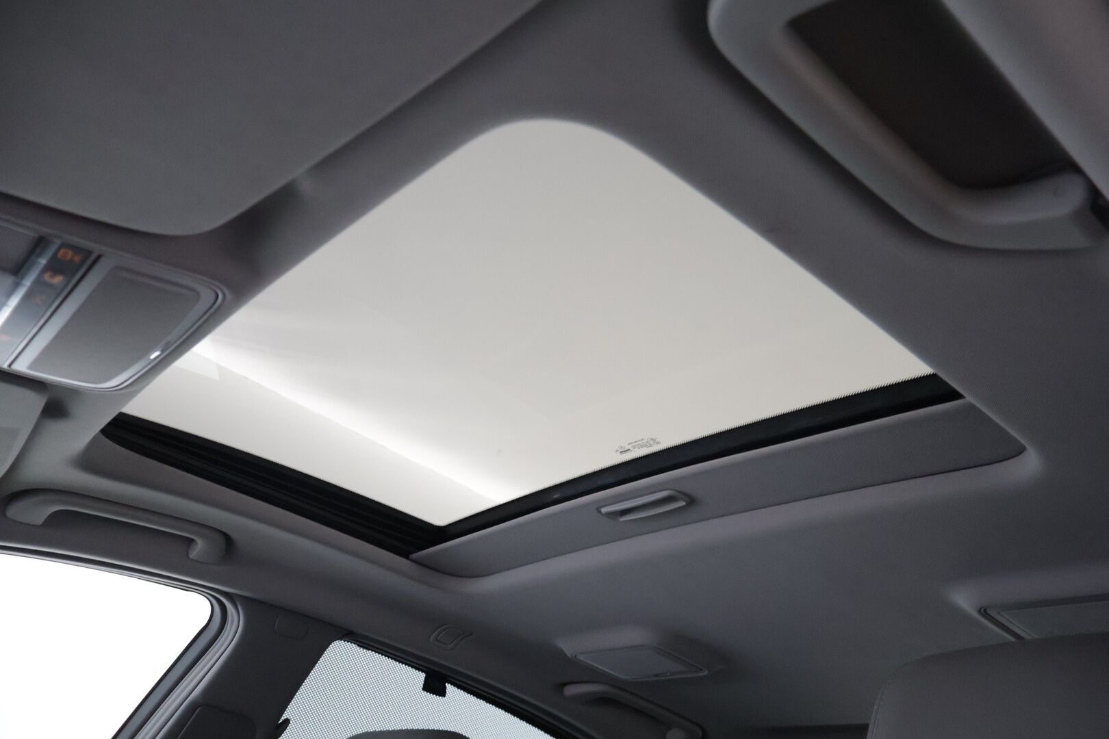 Mercedes-Benz S 2007 320 CDI 4Matic L * Lang / AirMatic / Sähköpenkit muistilla / Kattoluukku / HarmanKardon / Koukku / Aurinkoverho * - * Langi / Huikeat varusteet / Yhdellä omistajalla Suomessa / 2x renkaat * - HULLUT AVAJAISHULINAT KORKOTARJOUS 3,29 %