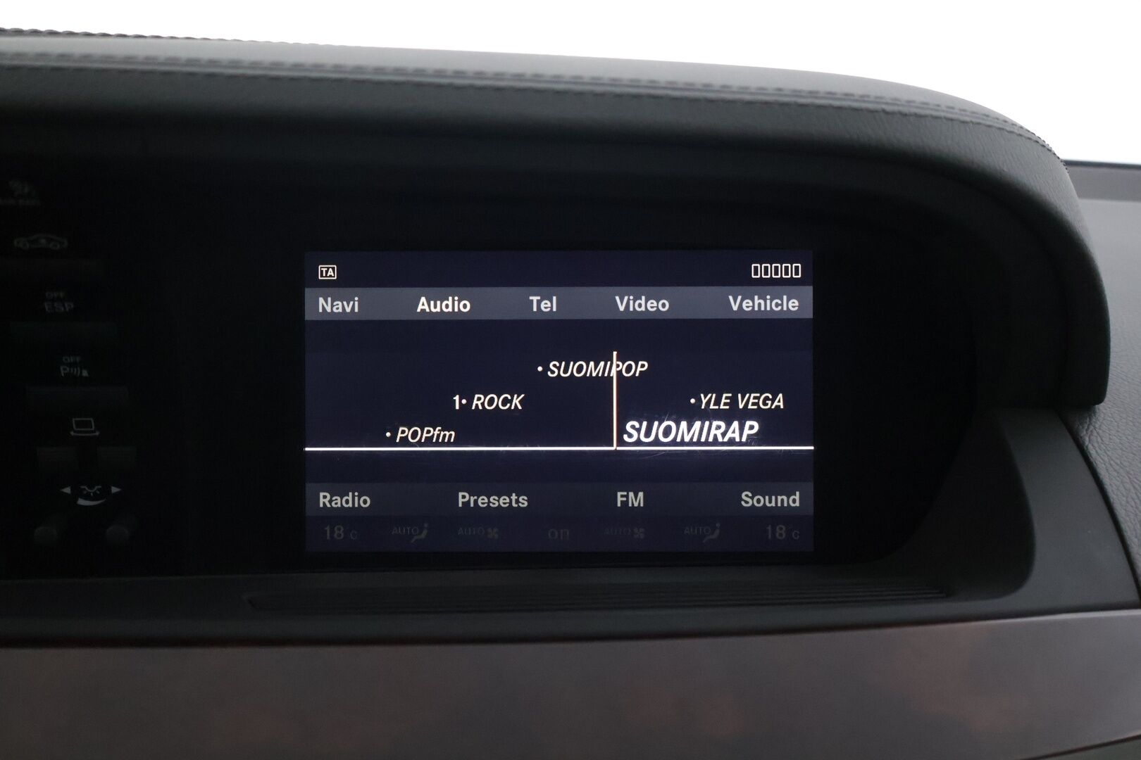 Mercedes-Benz S 2007 320 CDI 4Matic L * Lang / AirMatic / Sähköpenkit muistilla / Kattoluukku / HarmanKardon / Koukku / Aurinkoverho * - * Langi / Huikeat varusteet / Yhdellä omistajalla Suomessa / 2x renkaat * - HULLUT AVAJAISHULINAT KORKOTARJOUS 3,29 %