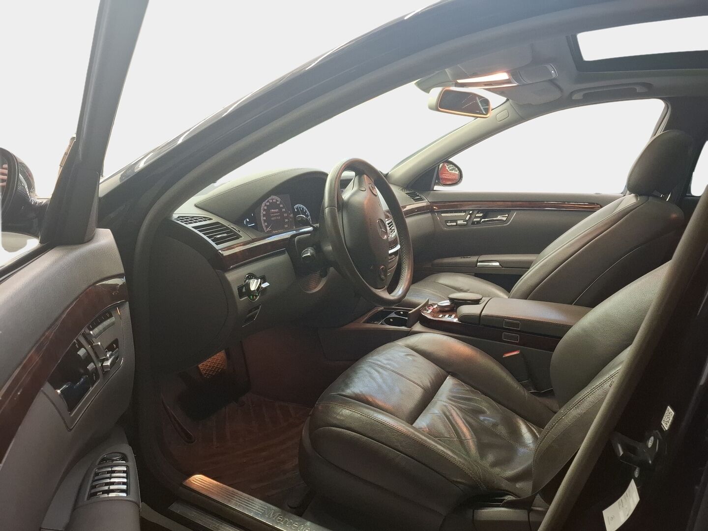 Mercedes-Benz S 2006 320 CDI 4Matic L * Lang / AirMatic / Sähköpenkit muistilla / Kattoluukku / HarmanKardon / Koukku / Aurinkoverho * - * Langi / Huikeat varusteet / Yhdellä omistajalla Suomessa / 2x renkaat * - HULLUT AVAJAISHULINAT KORKOTARJOUS 3,29 %