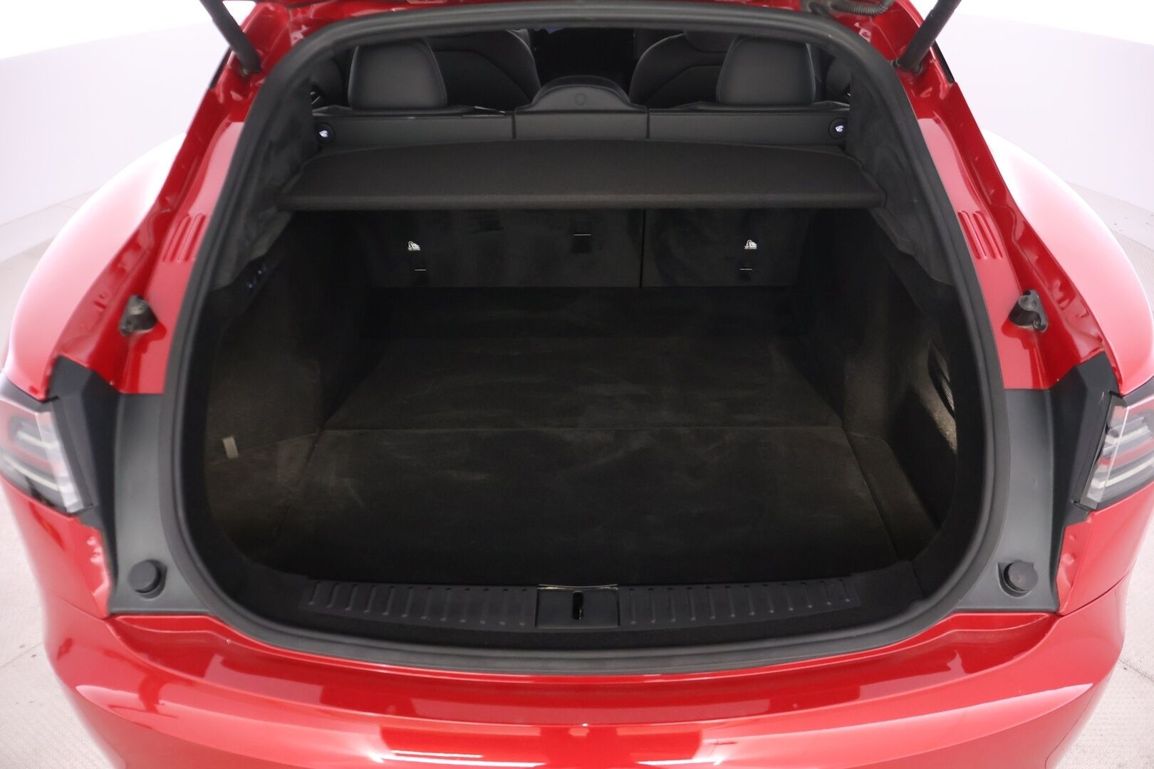 Tesla Model S 2023 Plaid - | Suomi-auto | Plaid | Ilm. Nahat | Yoke ratti | Ilma-alusta | Prem. Audio | ILP | Adapt. LED |
