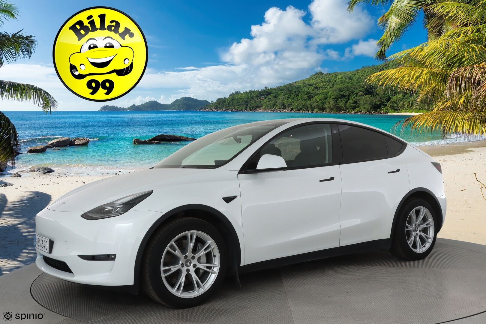 Tesla Model Y 2023 Long Range ** Koukku / Lämpöpumppu / Lasikatto / Matrix-LED / Adapt.Vakkari / P.Kamera / Muistipenkki / Navi / Keyless** - 3,99 % KORKOTARJOUS TÄHÄN AUTOON - Suomi-auto / Kahdet Renkaat
