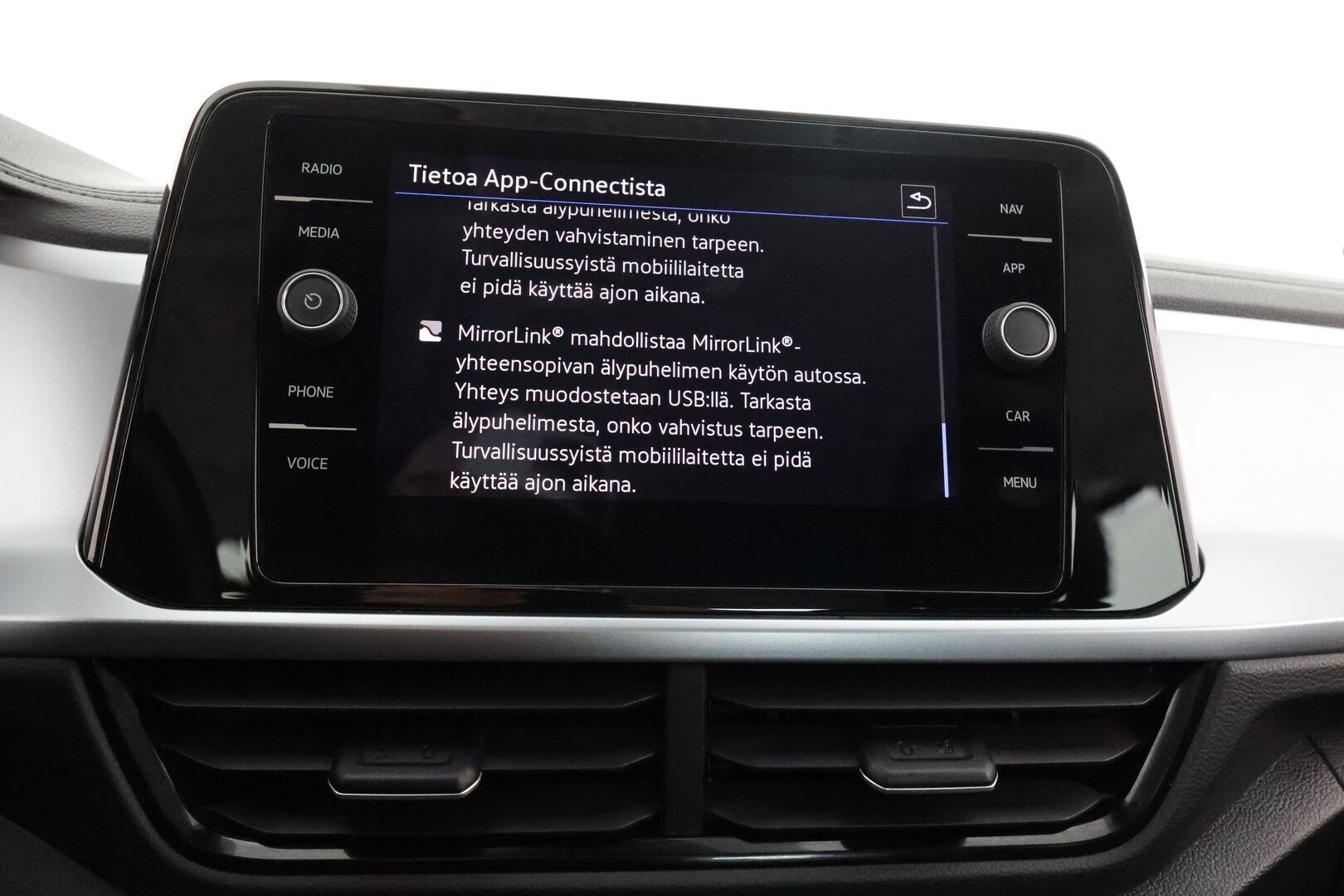 Volkswagen T-Roc 2023 Comfort 1,0 TSI 81 kW - 1-om. Suomi-auto / Webasto / Adapt.vakkari / Facelift / P.kamera / Keyless / Apple&Android / Ratinlämmitys