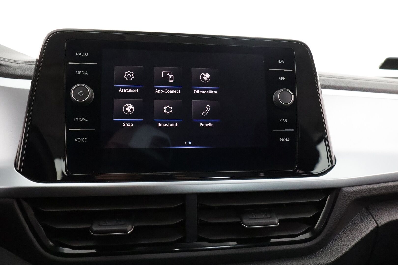 Volkswagen T-Roc 2023 Comfort 1,0 TSI 81 kW - 1-om. Suomi-auto / Webasto / Adapt.vakkari / Facelift / P.kamera / Keyless / Apple&Android / Ratinlämmitys