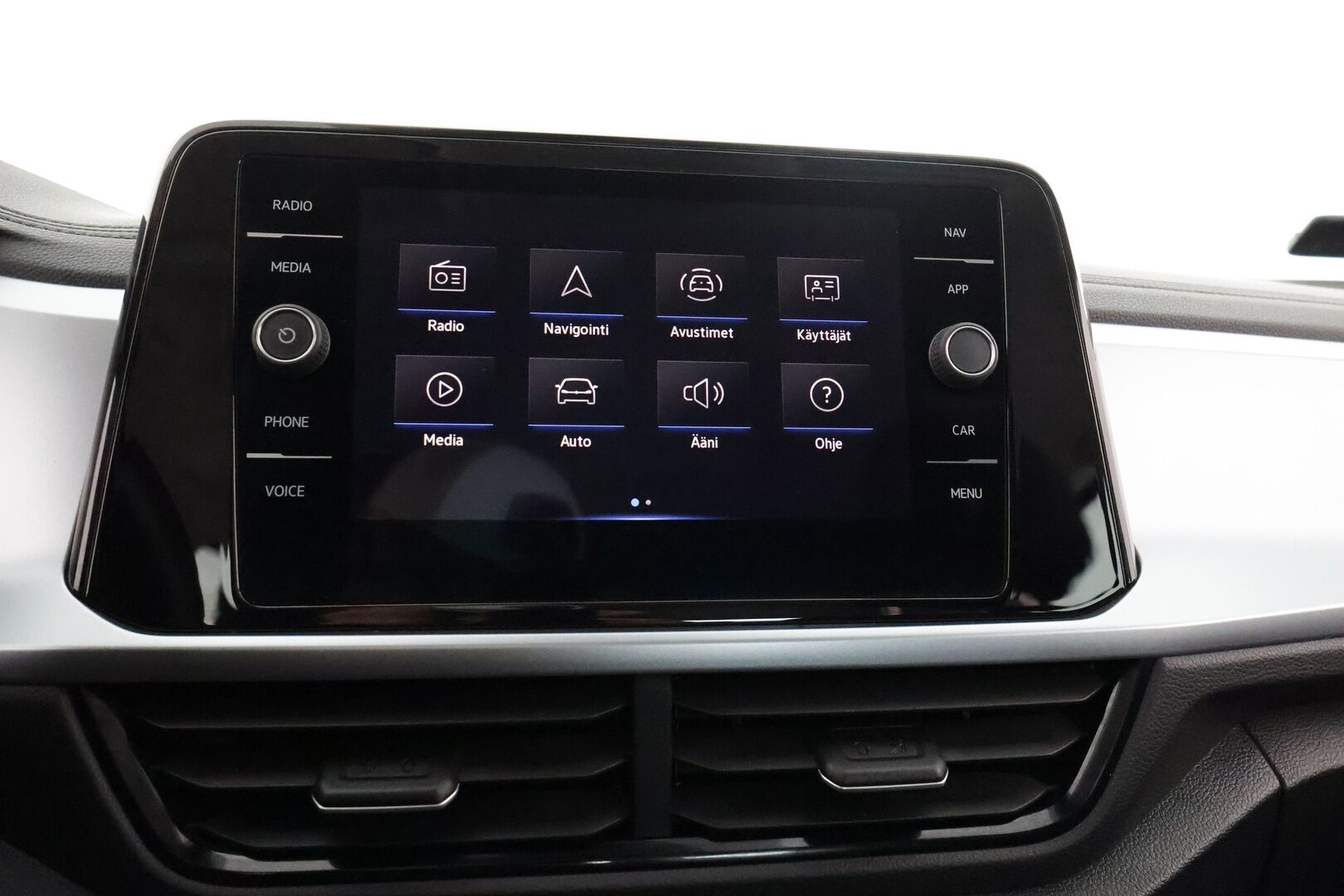 Volkswagen T-Roc 2023 Comfort 1,0 TSI 81 kW - 1-om. Suomi-auto / Webasto / Adapt.vakkari / Facelift / P.kamera / Keyless / Apple&Android / Ratinlämmitys