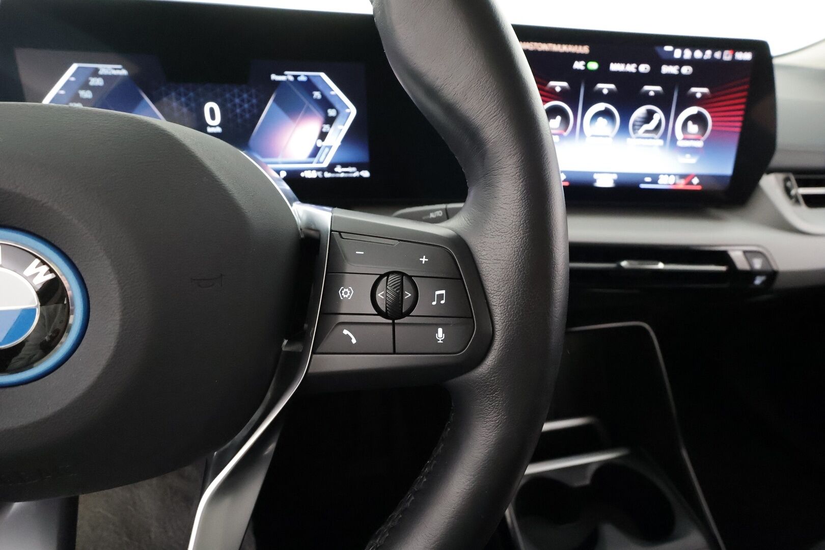 BMW 225 2023 U06 Active Tourer 225e xDrive Charged Edition * ACC / P.kamera / Adapt.LED / Comfort Access / Navi / Sähköluukku * - 1.Om Suomi-auto / Kahdet renkaat aluvanteilla / Merkkihuollettu