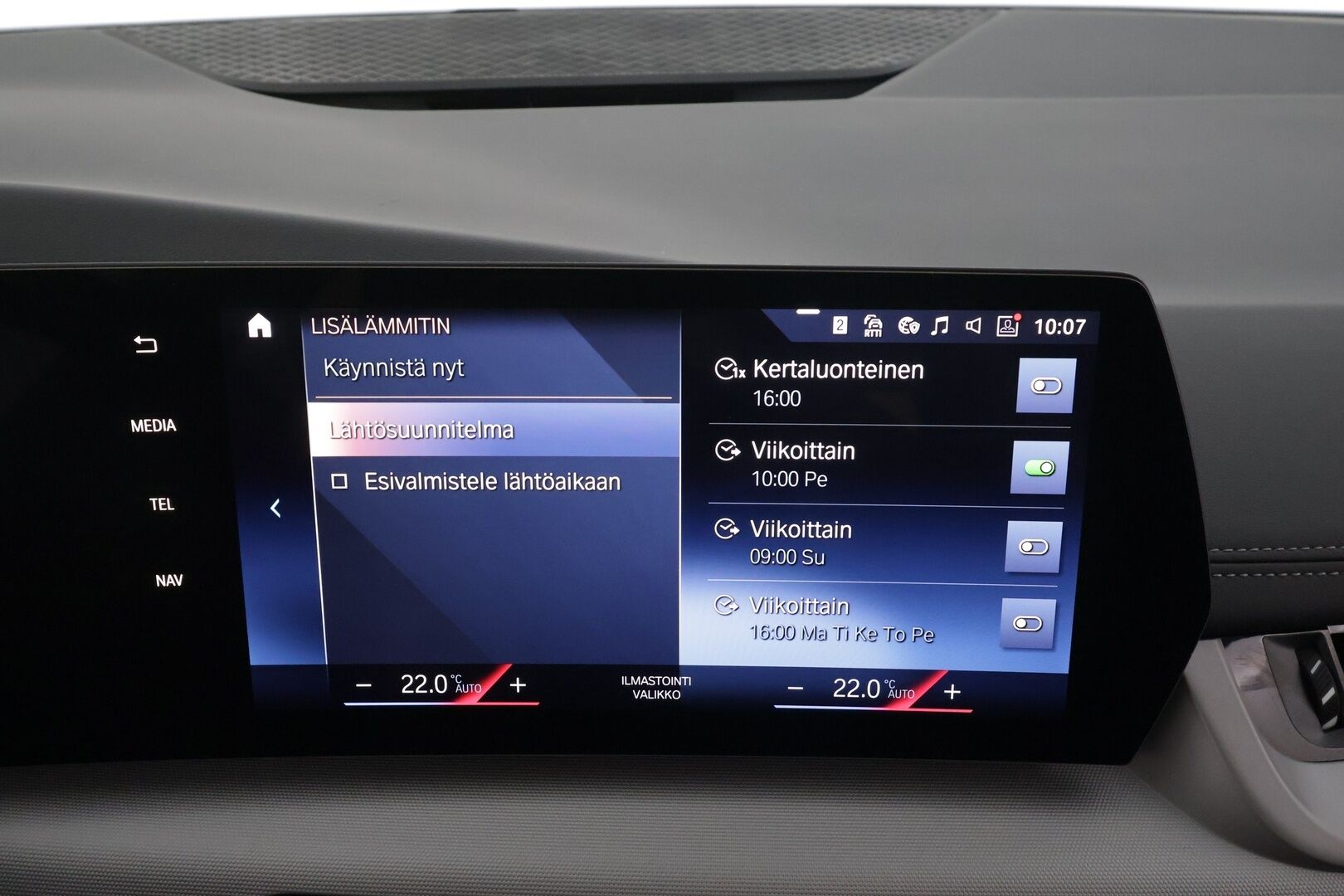 BMW 225 2023 U06 Active Tourer 225e xDrive Charged Edition *ACC / P.kamera / Adapt.LED / Comfort Access / Navi / Sähköluukku* - 1.Om Suomi-auto / Akku kuntotarkastettu / Kahdet renkaat aluvanteilla / Merkkihuollettu - HULLUT AVAJAISHULINAT KORKOTARJOUS 3,29 %