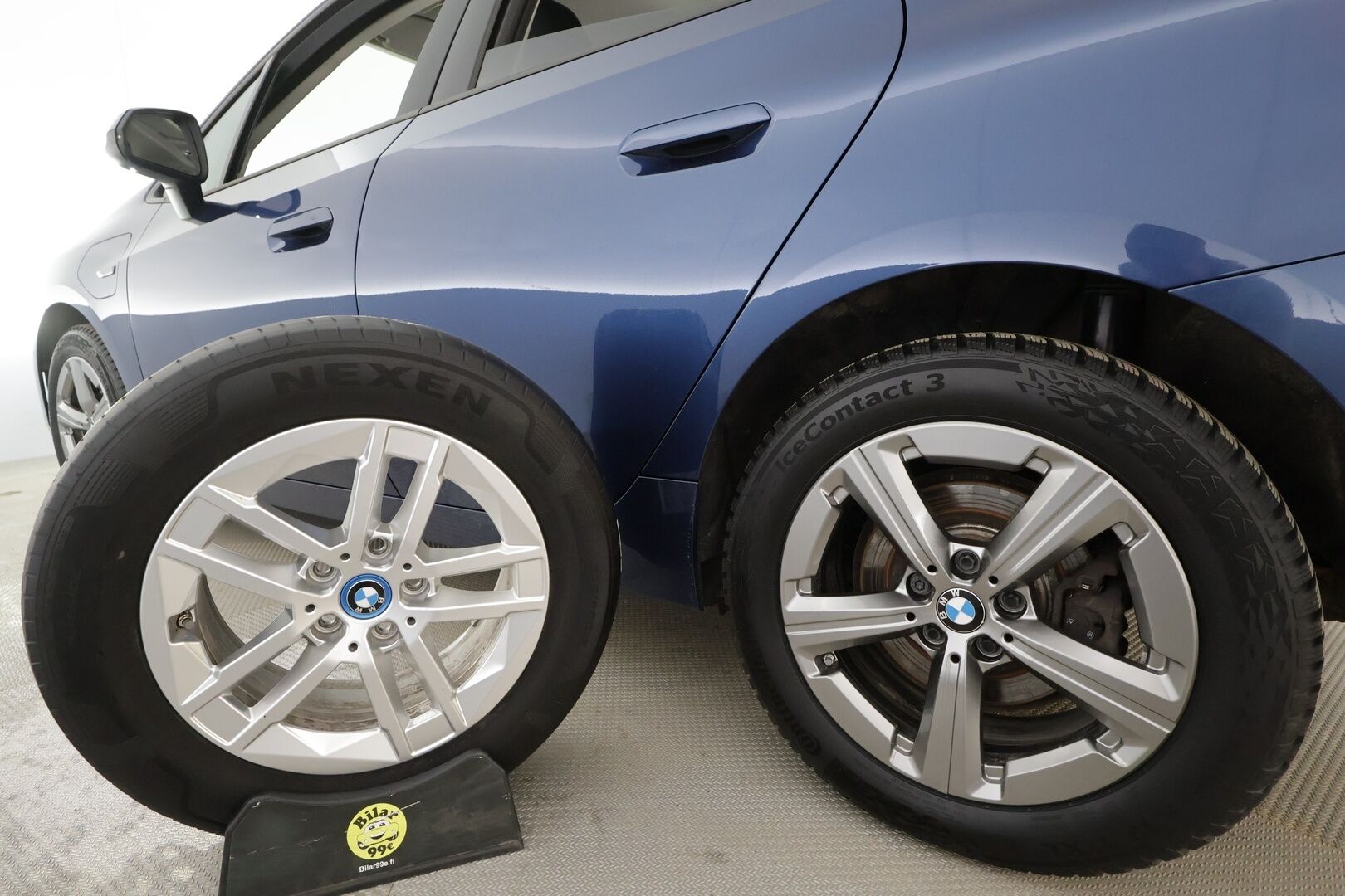 BMW 225 2023 U06 Active Tourer 225e xDrive Charged Edition *ACC / P.kamera / Adapt.LED / Comfort Access / Navi / Sähköluukku* - 1.Om Suomi-auto / Akku kuntotarkastettu / Kahdet renkaat aluvanteilla / Merkkihuollettu - HULLUT AVAJAISHULINAT KORKOTARJOUS 3,29 %