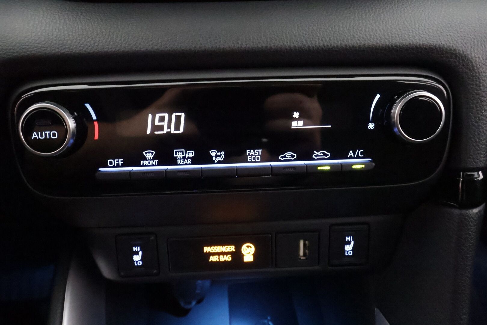 Toyota Yaris 2023 1,5 Hybrid Style - | ACC | LED | LTA | BSM | RCTA | P.kamera | Keyless | Lohko+sisälämmitin | Navi | Apple & Android | Lämm. ratti | Merkkihuollot |