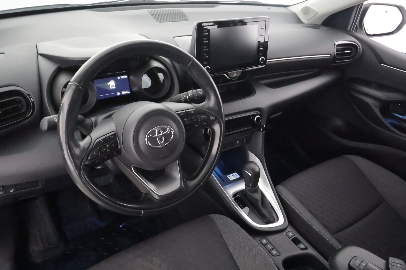Toyota Yaris 2023 1,5 Hybrid Style - | ACC | LED | LTA | BSM | RCTA | P.kamera | Keyless | Lohko+sisälämmitin | Navi | Apple & Android | Lämm. ratti | Merkkihuollot |