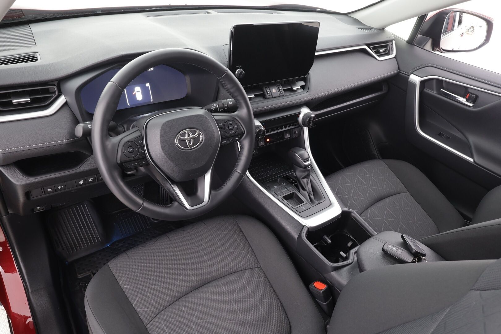 Toyota RAV4 2023 2,5 Hybrid Plus Edition * Webasto / ACC / LED / P.Kamera / Digimittaristo / Navi / Keyless - 1-om Suomi-auto / Kahdet renkaat aluvanteilla / Merkkihuollot - HULLUT AVAJAISHULINAT KORKOTARJOUS 3,29 %