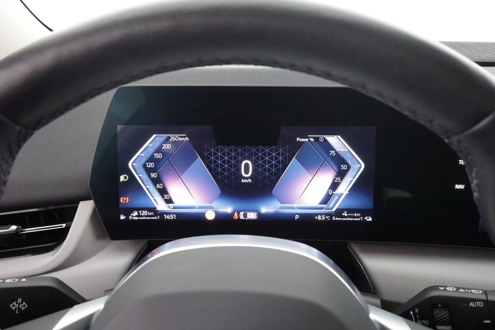 BMW 225 2023 U06 Active Tourer 225e xDrive Charged Edition * Vakkari / P.kamera / Navi / Ratinlämmitin / Sähköluukku / LED * - 1.Om Suomi-auto / Kahdet renkaat aluvanteilla / Merkkihuollettu