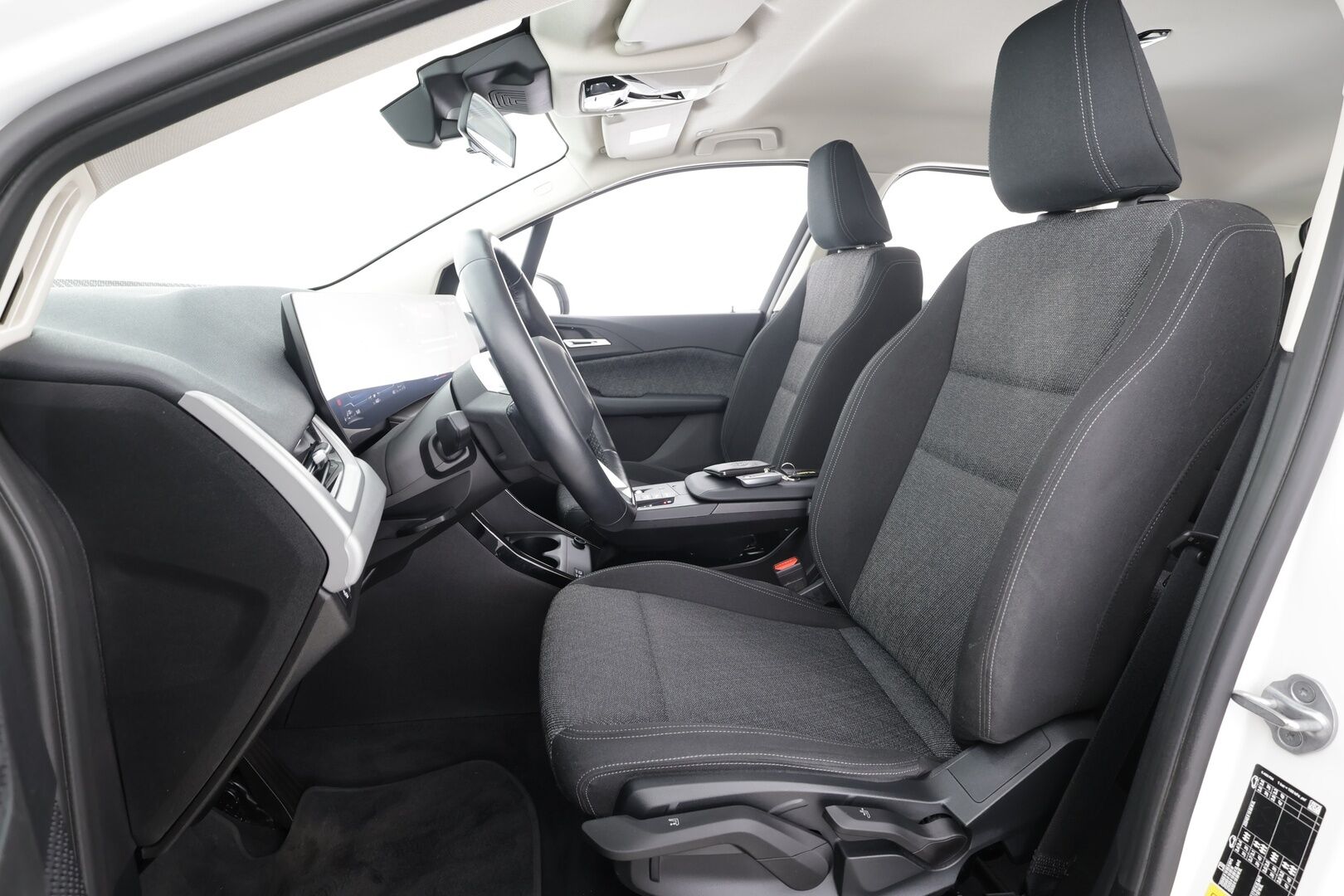 BMW 225 2023 U06 Active Tourer 225e xDrive Charged Edition * Vakkari / P.kamera / Navi / Ratinlämmitin / Sähköluukku / LED * - 1.Om Suomi-auto / Kahdet renkaat aluvanteilla / Merkkihuollettu