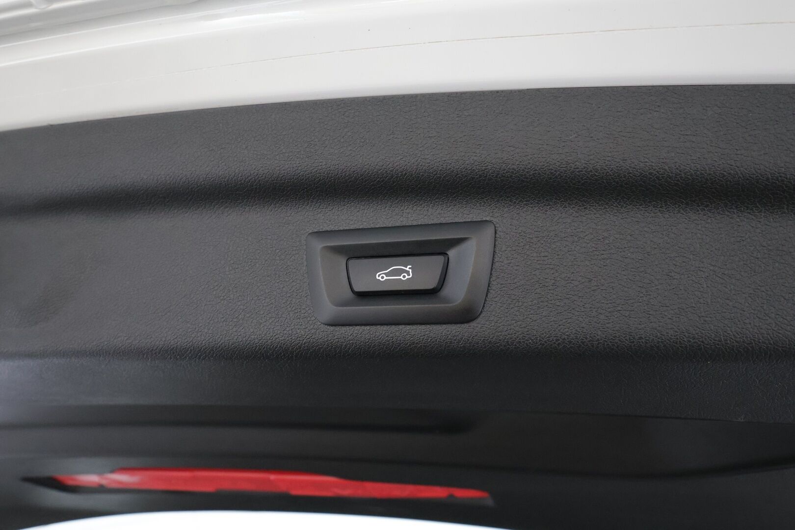 BMW 225 2023 U06 Active Tourer 225e xDrive Charged Edition * Vakkari / P.kamera / Navi / Ratinlämmitin / Sähköluukku / LED * - 1.Om Suomi-auto / Kahdet renkaat aluvanteilla / Merkkihuollettu