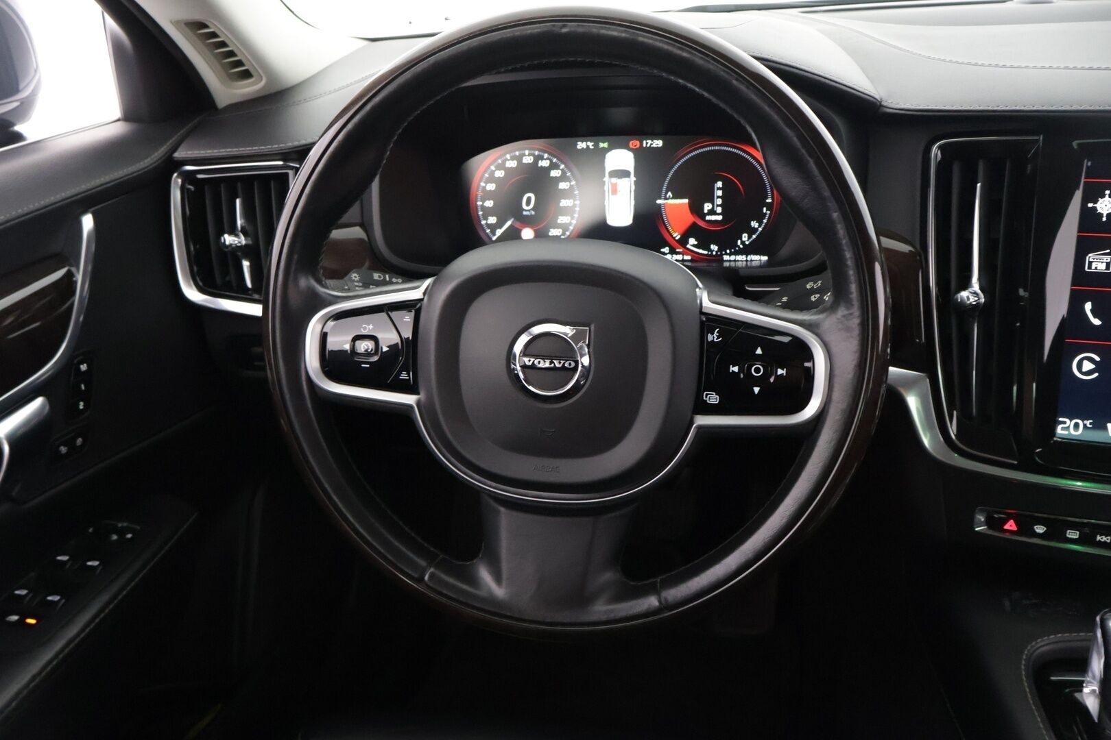 Volvo S90 2019 T8 AWD Inscription aut *Adapt. Vakkari / Webasto / Tutkat / CarPlay&Android Auto* - *Jakohihna vaihdettu 2024 / Juuri huollettu / 2x renkaat ja vanteet*
