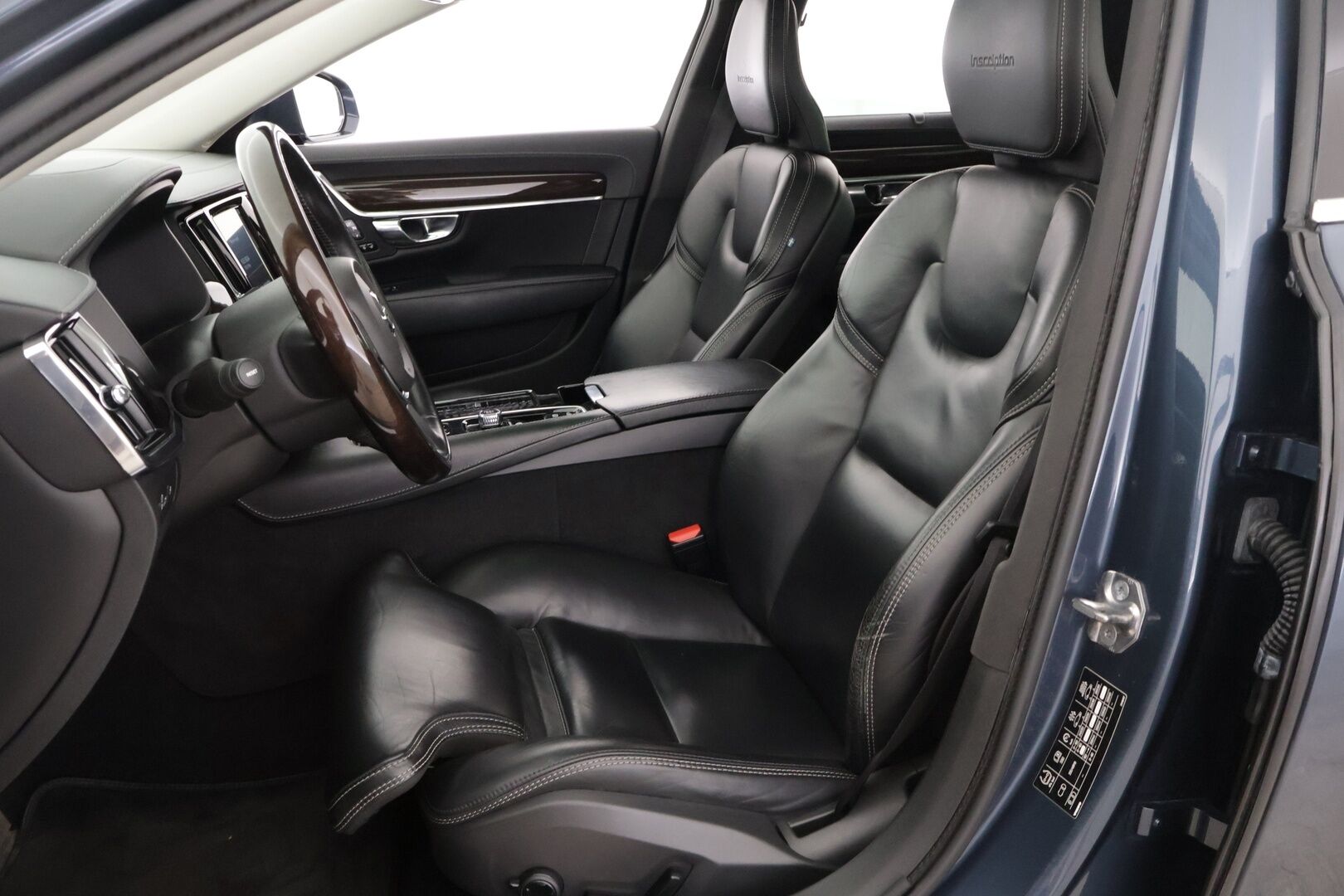 Volvo S90 2019 T8 AWD Inscription aut *Adapt. Vakkari / Webasto / Tutkat / CarPlay&Android Auto* - *Jakohihna vaihdettu 2024 / Juuri huollettu / 2x renkaat ja vanteet*