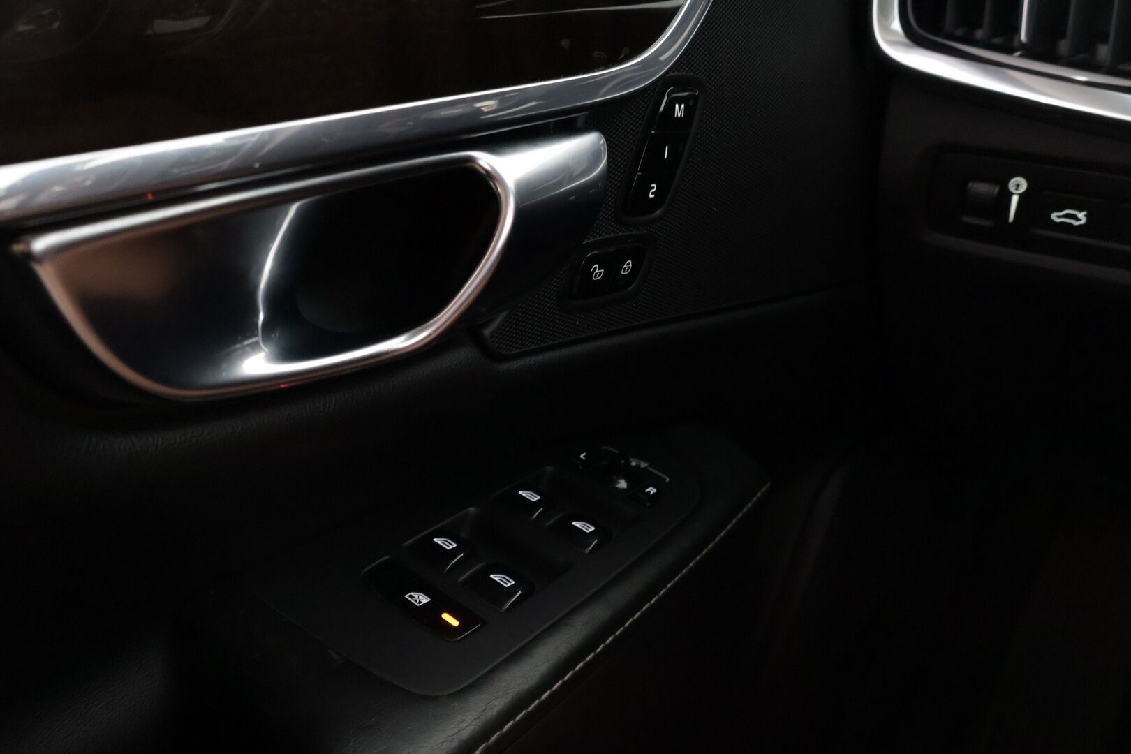 Volvo S90 2019 T8 AWD Inscription aut *Adapt. Vakkari / Webasto / Tutkat / CarPlay&Android Auto* - *Jakohihna vaihdettu 2024 / Juuri huollettu / 2x renkaat ja vanteet*