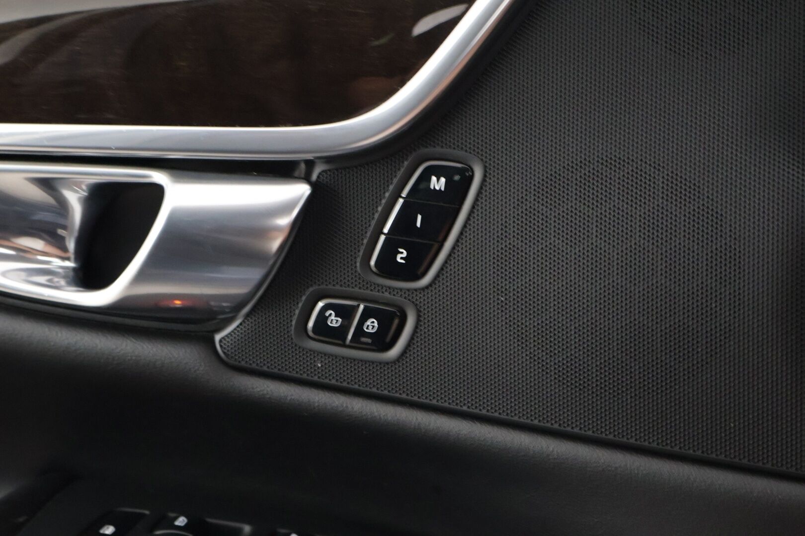 Volvo S90 2019 T8 AWD Inscription aut *Adapt. Vakkari / Webasto / Tutkat / CarPlay&Android Auto* - *Jakohihna vaihdettu 2024 / Juuri huollettu / 2x renkaat ja vanteet*