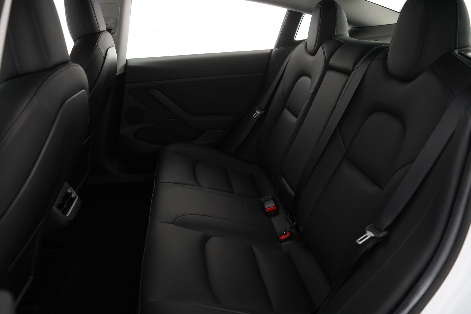 Tesla Model 3 2021 Long Range Dual Motor *ACC / ILP / Lasikatto / S.kontti / Kamera* - Seuraava katsastus 15.9.2027 / Kahdet premium renkaat alumiinivantein - HULLU BLACKWEEK KORKOTARJOUS 2,49%