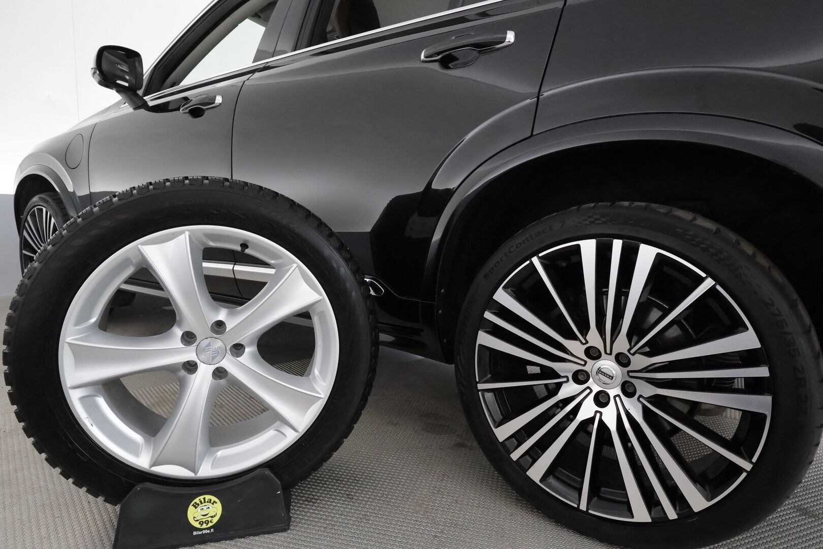 Volvo XC90 2020 T8 AWD Inscription aut **Adapt.vakkari / Muistipenkit hieronnalla / 360.kamera / Full LED / 7P / Koukku / H&K / Webasto** - 3,99 % KORKOTARJOUS TÄHÄN AUTOON - Kahdet renkaat aluvanteilla / Ilma-alusta / Ilmastoidut ruskeat nahat / BLIS / Digimittaristo / Sähköluukku / HUD / Hyvät varusteet!