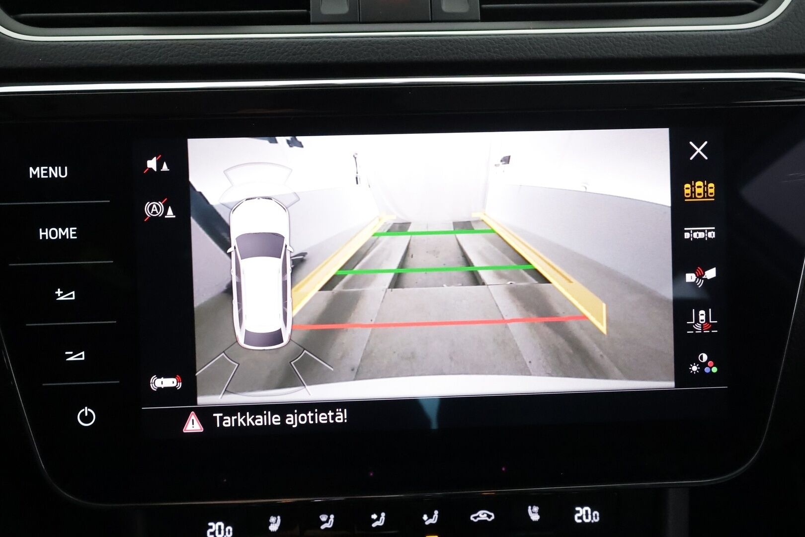 Skoda Superb 2018 Combi 2,0 TDI 190 4x4 L&K DSG Autom. - | ACC | Koukku | Webasto | Canton | Ilmastoidut muistinahat | P.kamera | Keyless | Lane Assist | BSM | Apple & Android | 2x renkaat aluin | 