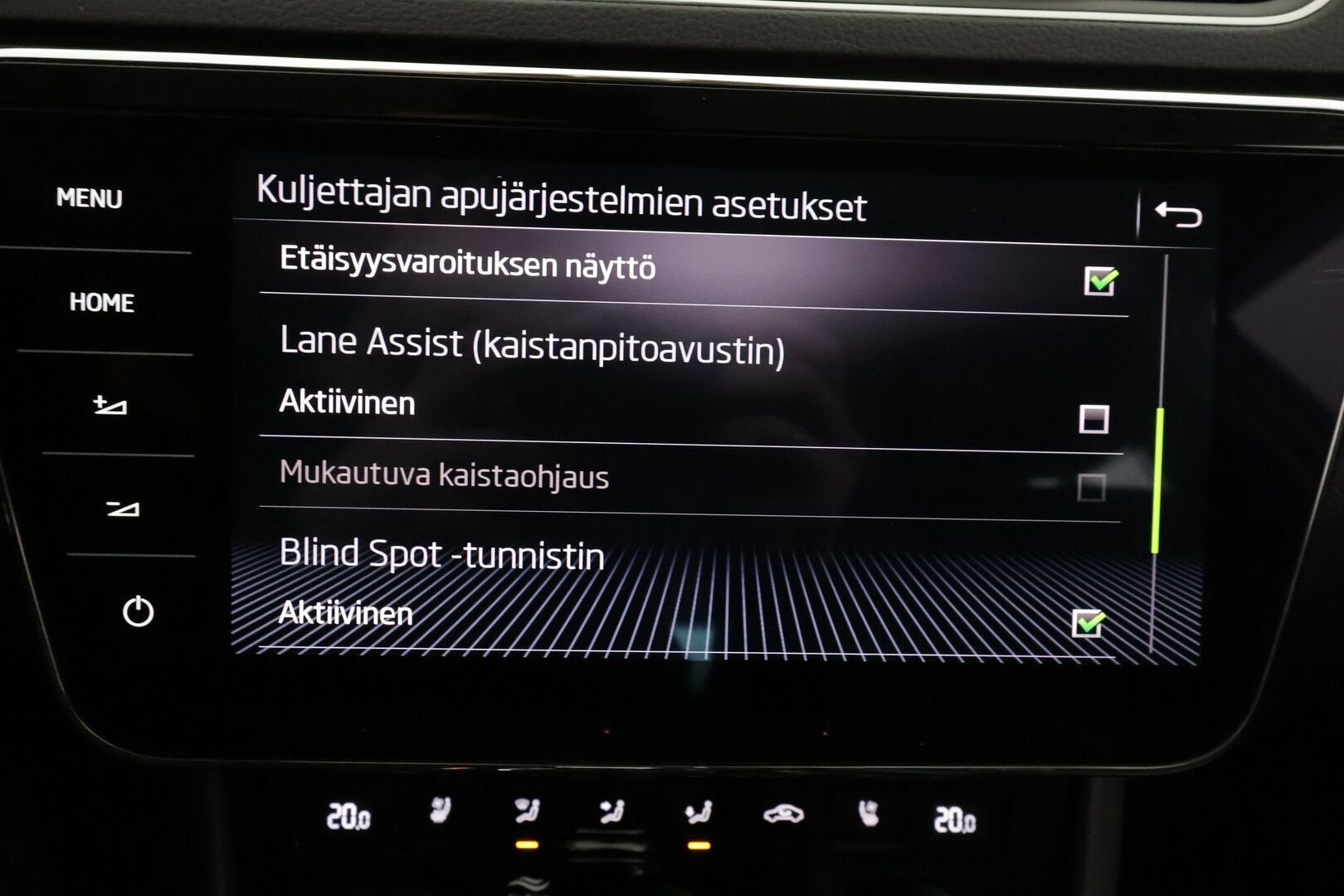 Skoda Superb 2018 Combi 2,0 TDI 190 4x4 L&K DSG Autom. - | ACC | Koukku | Webasto | Canton | Ilmastoidut muistinahat | P.kamera | Keyless | Lane Assist | BSM | Apple & Android | 2x renkaat aluin | 