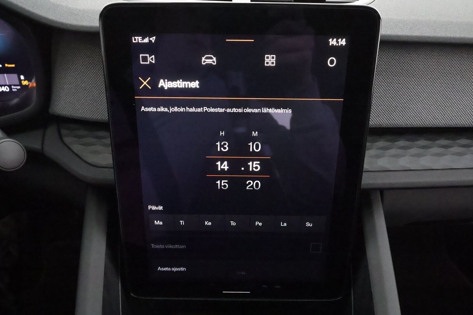 Polestar 2 2023 Standard Range Single Motor, 170kW * ACC / 360 / Koukku / LED / Muistipenkki / Navi / Keyless * - 1-om Suomi-auto / Akku kuntotarkastettu SoH 94,1% / Kahdet renkaat aluvanteilla