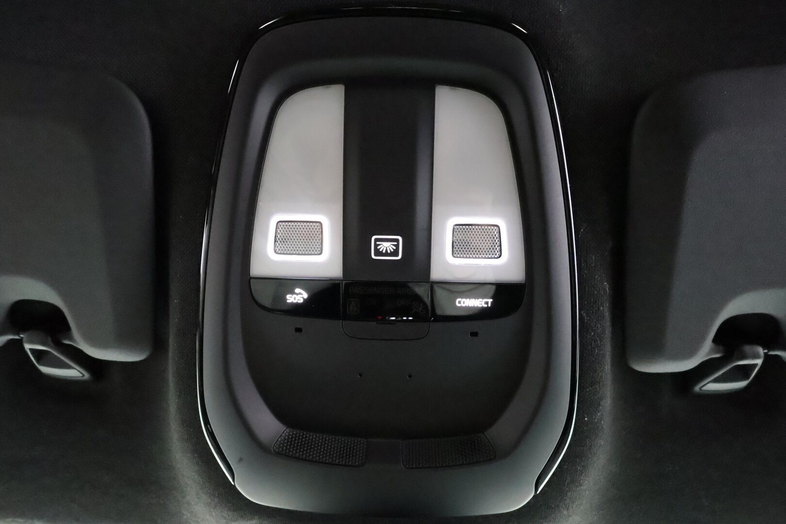 Polestar 2 2023 Standard Range Single Motor, 170kW * ACC / 360 / Koukku / LED / Muistipenkki / Navi / Keyless * - 1-om Suomi-auto / Akku kuntotarkastettu SoH 94,1% / Kahdet renkaat aluvanteilla