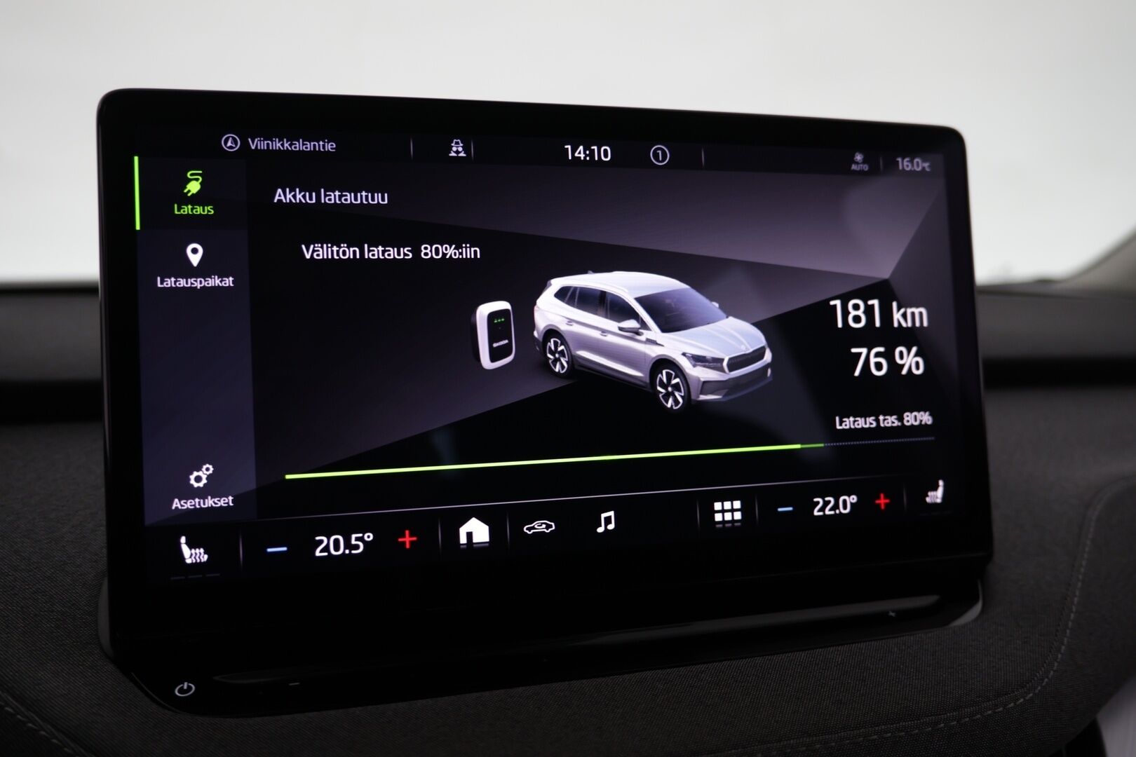 SKODA ENYAQ 2021 60 iV ** Vetokoukku / Navi / P-Kamera / Keyless ** - Huippu sähköauto / Edullinen perheauto / Hyvin pidetty!