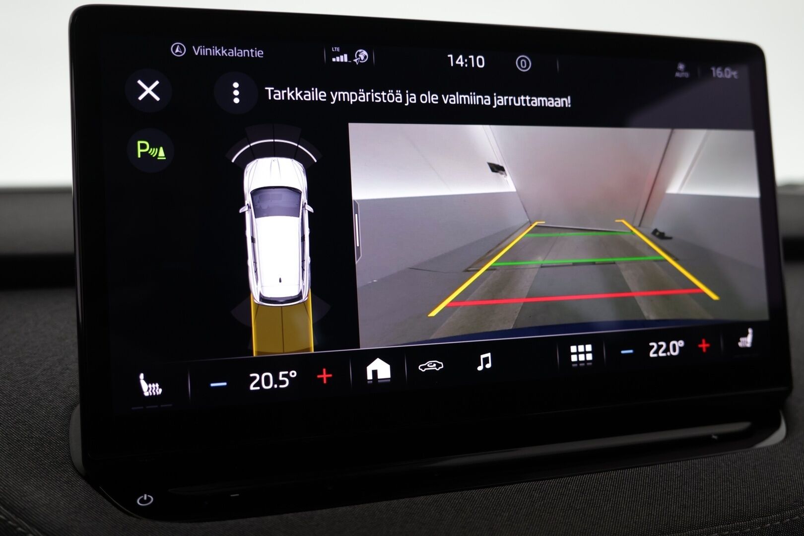 SKODA ENYAQ 2021 60 iV ** Vetokoukku / Navi / P-Kamera / Keyless ** - Huippu sähköauto / Edullinen perheauto / Hyvin pidetty!