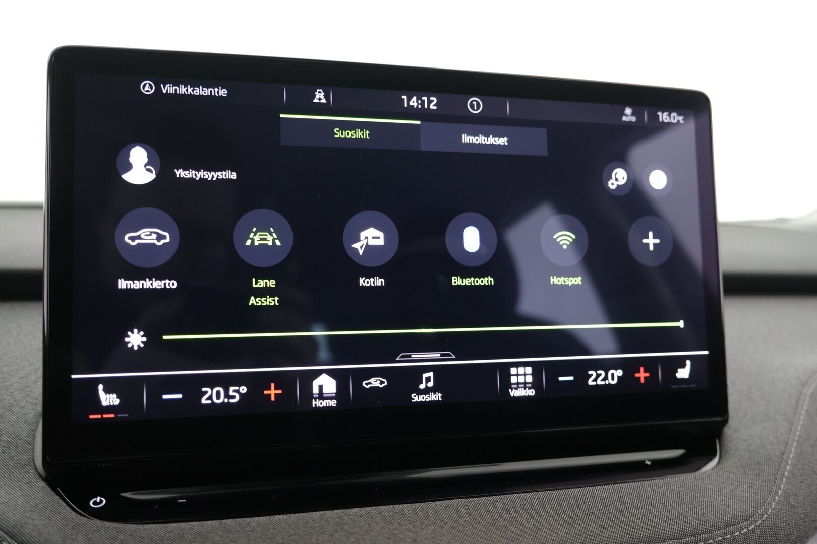 SKODA ENYAQ 2021 60 iV ** Vetokoukku / Navi / P-Kamera / Keyless ** - Huippu sähköauto / Edullinen perheauto / Hyvin pidetty!