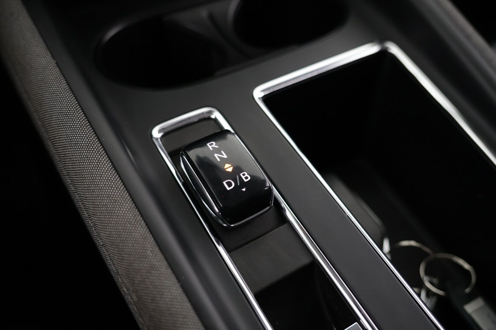 SKODA ENYAQ 2021 60 iV ** Vetokoukku / Navi / P-Kamera / Keyless ** - Huippu sähköauto / Edullinen perheauto / Hyvin pidetty!