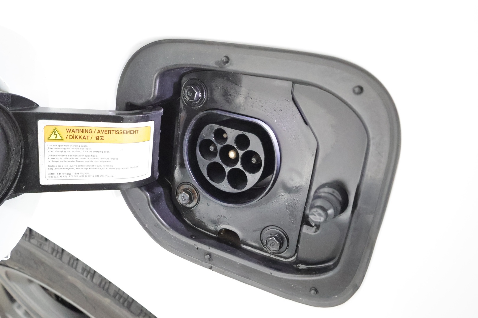 Kia Ceed 2020 1,6 GDI Plug-In Hybrid EX SW DCT * ACC / P.kamera / LED / Navi / KeylessGo / Puolinahat / Koukku * - Kahdet renkaat aluvanteilla - HULLUT JOULUT KORKOTARJOUS 2,49% 