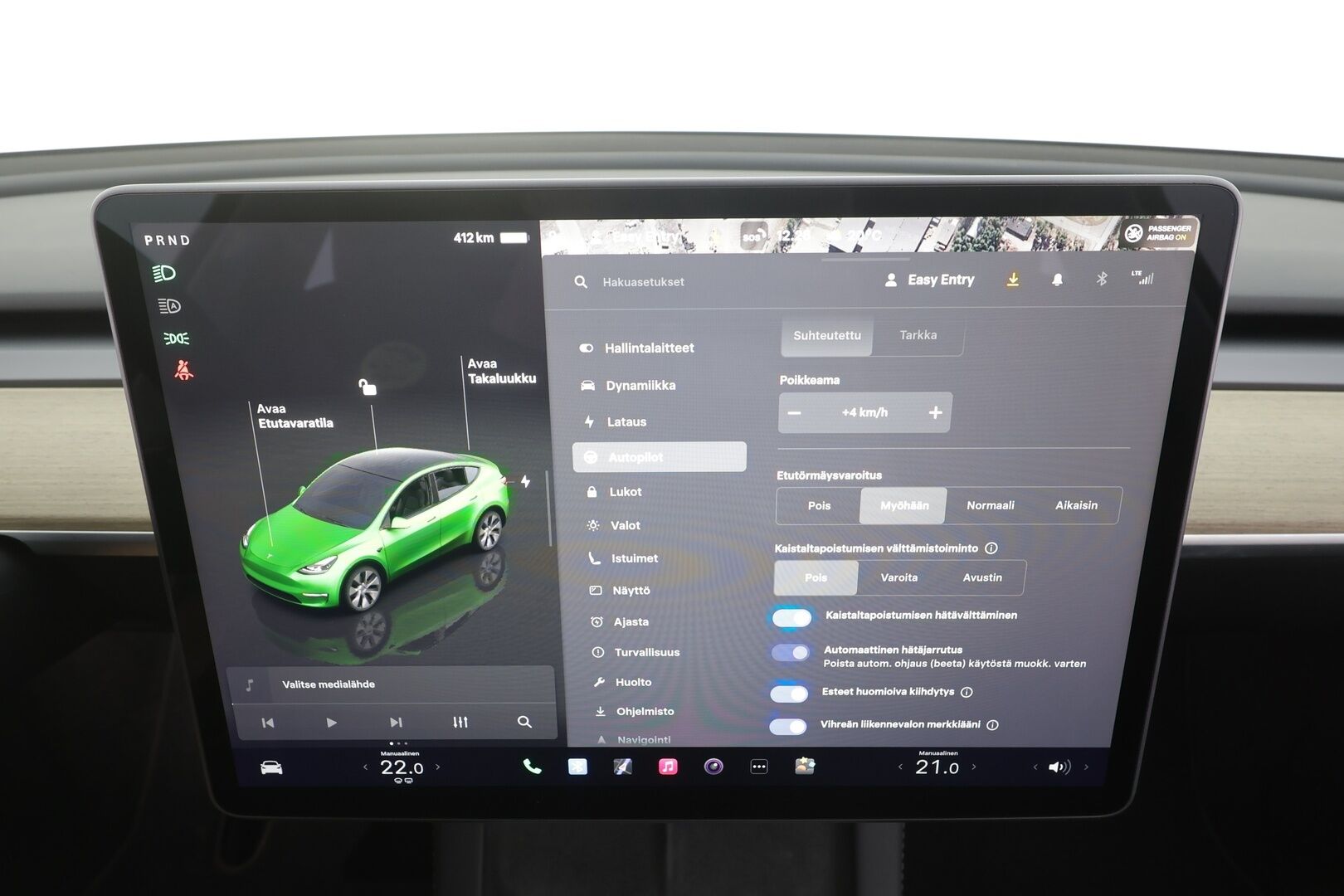Tesla Model Y 2023 RWD - | ACC | ILP | Koukku | Ryzen | Matrix | Premium Audio | Lasikatto | Nahkasisusta | Muistipenkki | P.kamera | 2x renkaat aluin | 1-om suomiauto |