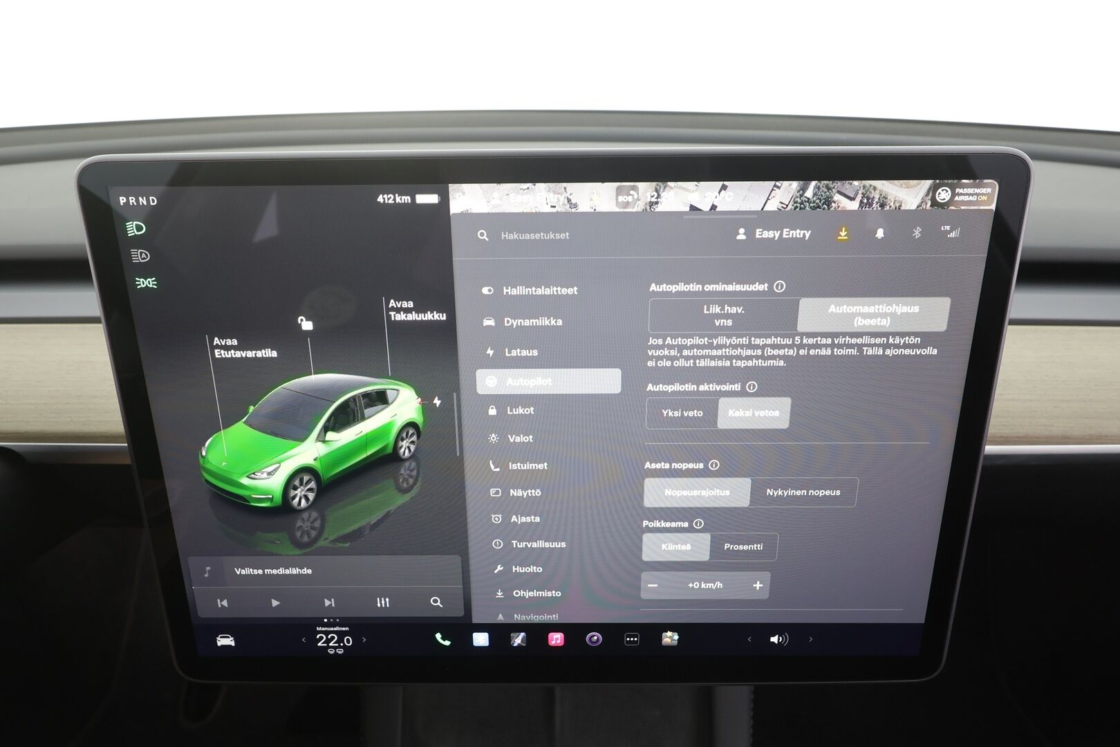 Tesla Model Y 2023 RWD - ACC | ILP | Koukku | Ryzen | Matrix | Premium Audio | Lasikatto | Nahkasisusta | Muistipenkki | P.kamera | 2x renkaat aluin | 1-om suomiauto