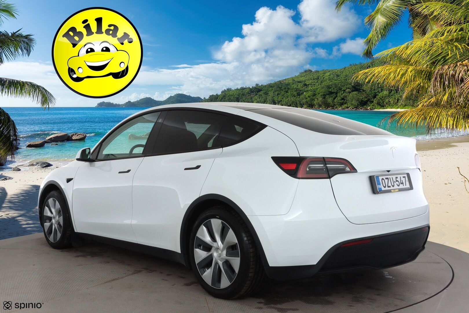 Tesla Model Y 2023 RWD - | ACC | ILP | Koukku | 1-om suomiauto | Lasikatto | Premium Audio | Matrix-LED | Sähkönahat | Muistipenkki | P.kamera | 2x renkaat aluin |