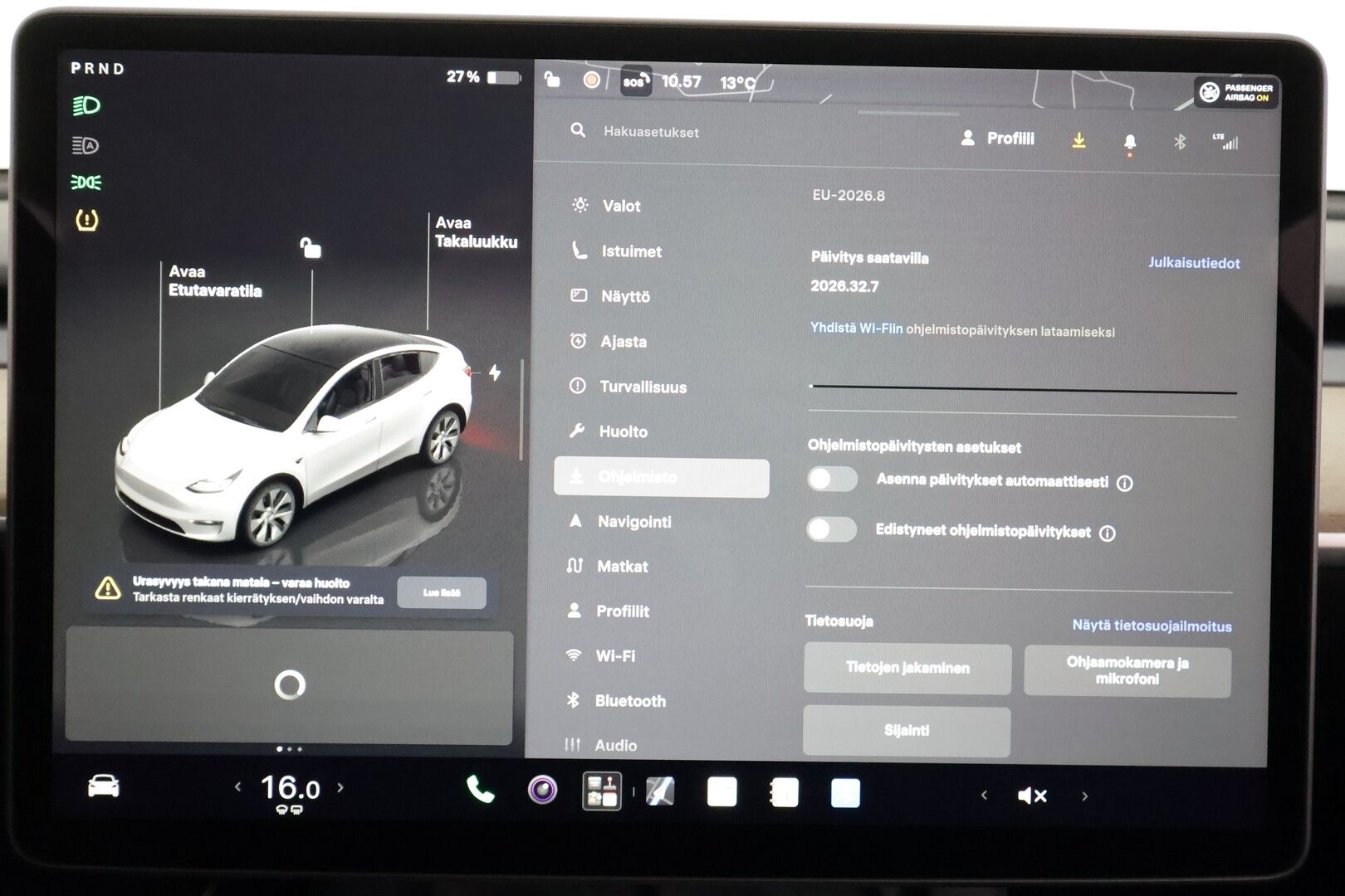 Tesla Model Y 2023 RWD - | ACC | ILP | Koukku | 1-om suomiauto | Lasikatto | Premium Audio | Matrix-LED | Sähkönahat | Muistipenkki | P.kamera | 2x renkaat aluin |