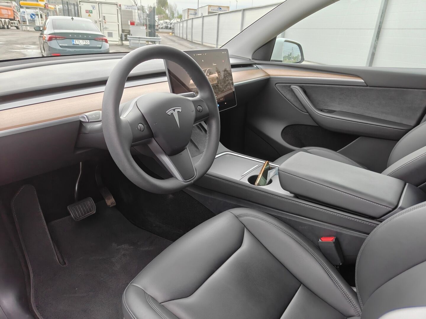 Tesla Model Y 2023 Long Range - | ILP | Matrix LED | Premium Audio | AMD Ryzen | Lasikatto | TULOSSA