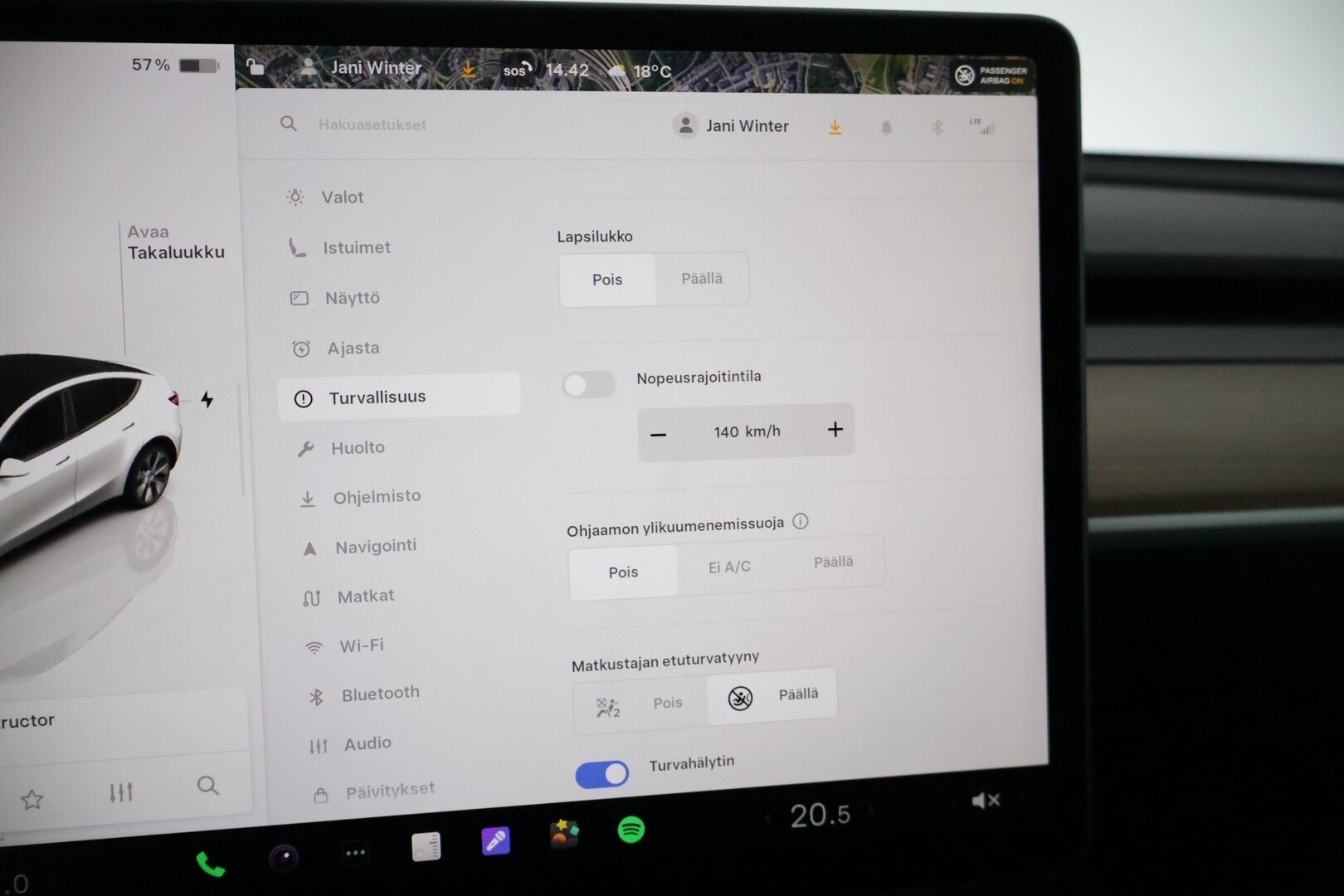 Tesla Model Y 2023 Long Range - 3,99 % KORKOTARJOUS TÄHÄN AUTOON 31.8. ASTI! - * Juuri tullut *