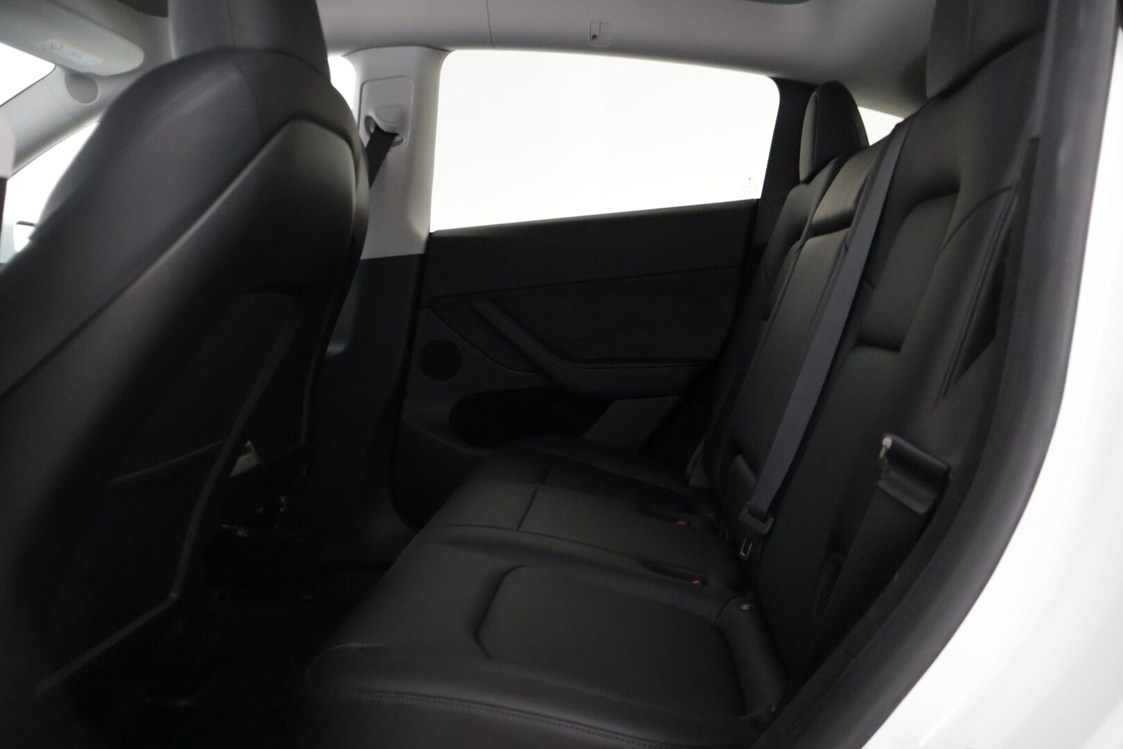 Tesla Model Y 2023 Long Range - 3,99 % KORKOTARJOUS TÄHÄN AUTOON 31.8. ASTI! - * Juuri tullut *