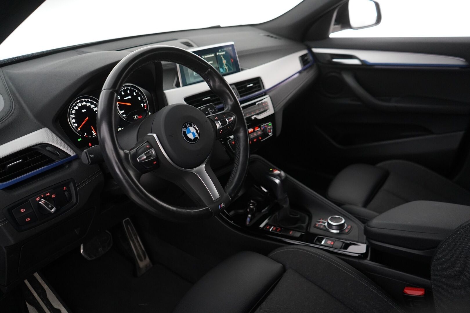 BMW X2 2021 F39 xDrive 25e A Charged Edition M sport - 3,99 % KORKOTARJOUS TÄHÄN AUTOON - Vakkari / Navi / Sähköinen takaluukku / LED-ajovalot / Tutka