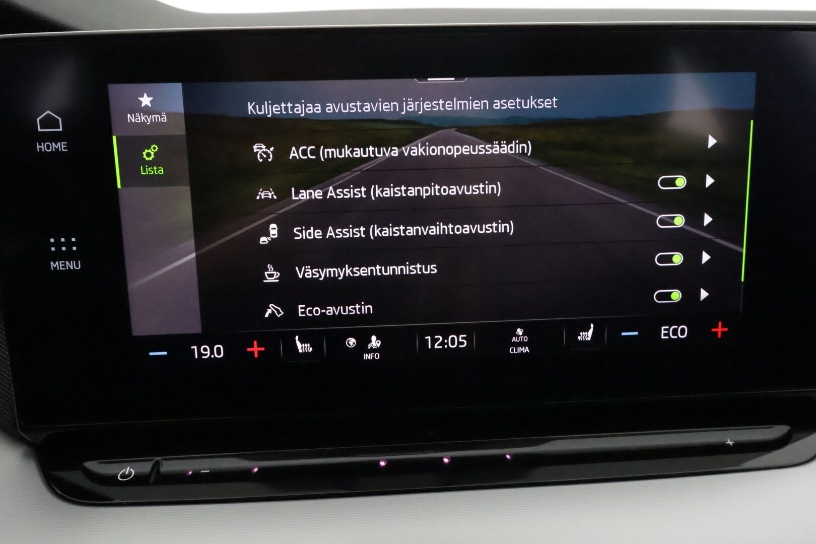 Skoda Octavia 2021 Combi 1,4 TSI PHEV Style iV DSG *Webasto / Panorama / ACC / Matrix-LED / Kamera / Muistipenkit / Navi* - Kahdet renkaat Skodan vanteilla / SUPER VARUSTEET!
